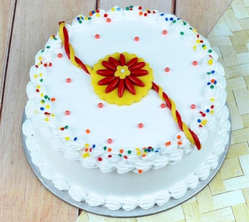 Delicious Rakhi Cake